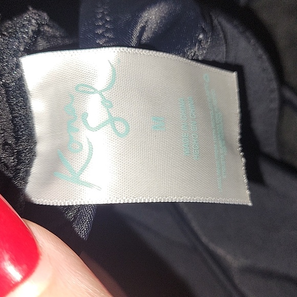 Juniors swimsuit one piece worn once like new Size M - Picture 5 of 6